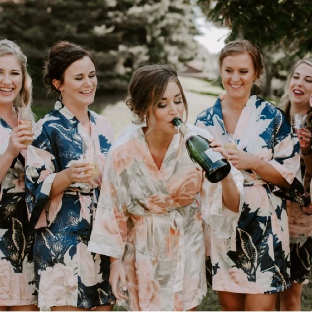 Bridal Party Bridesmaid Satin Robe Light Blue - Picture 4 of 8